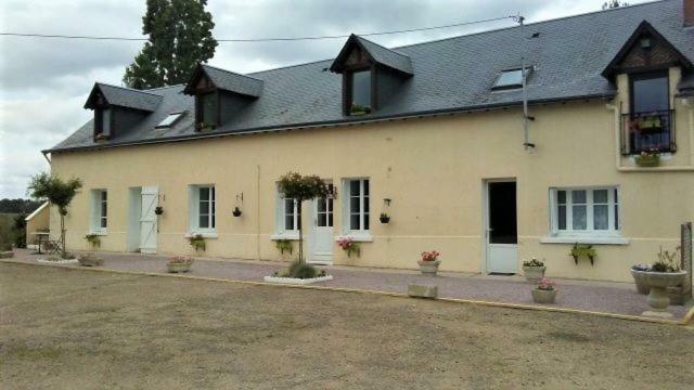 Les Hautes Mougonnieres Neuil エクステリア 写真
